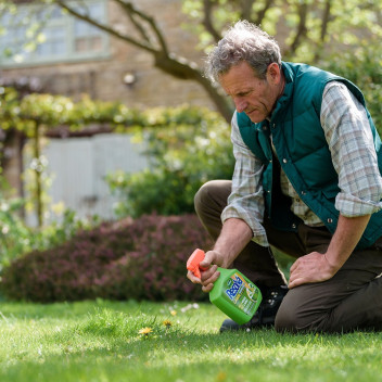 Resolva Lawn Weedkiller Extra Ready-To-Use 1Ltr